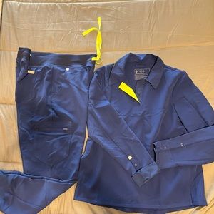 Figs Scrubs just like New only been worn once